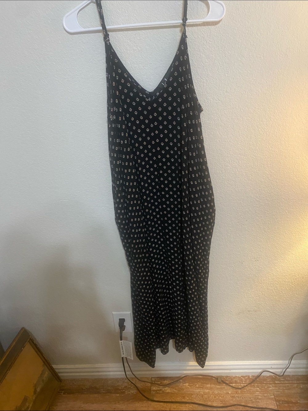 Lulu's Black Printed V-Neck Spaghetti Strap Maxi Dress